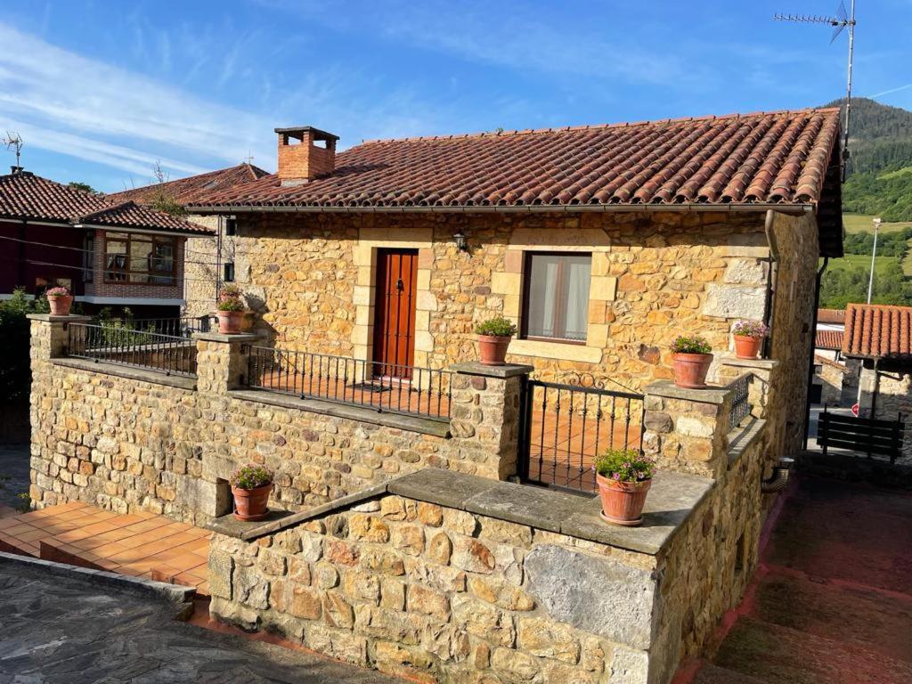 Apartamentos Rurales La Casa Vieja De Alceda Zewnętrze zdjęcie
